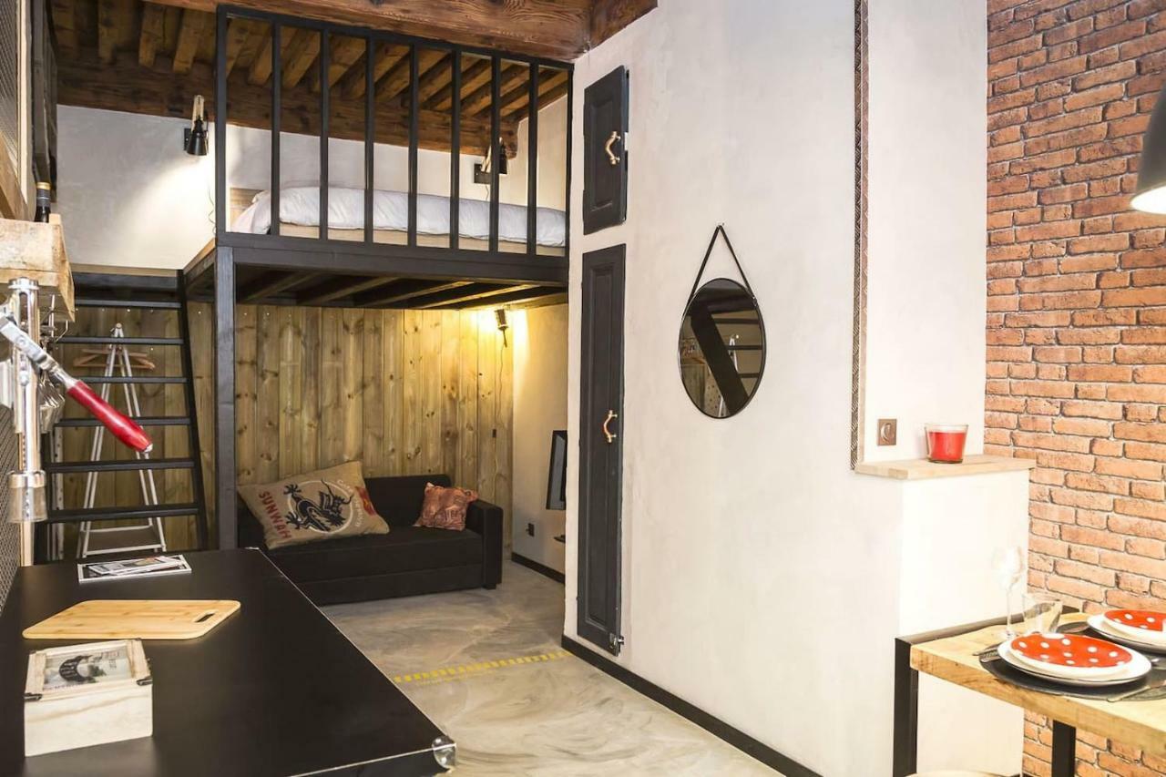 Small Factory Apartment Лион Екстериор снимка